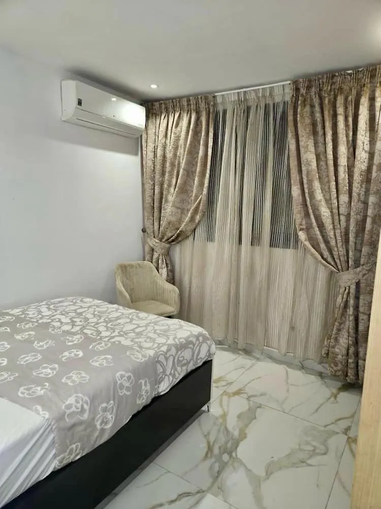 Residence Mya Dakar 0*,